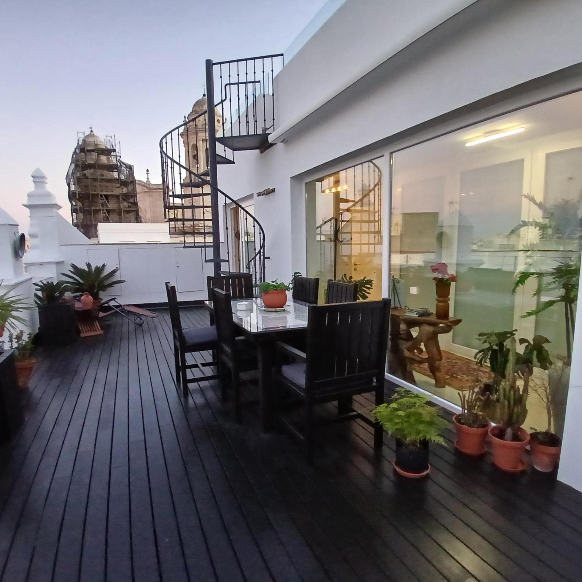 ***** Attic With Impressive Views And Jacuzzi Apartment Cadiz Exterior photo